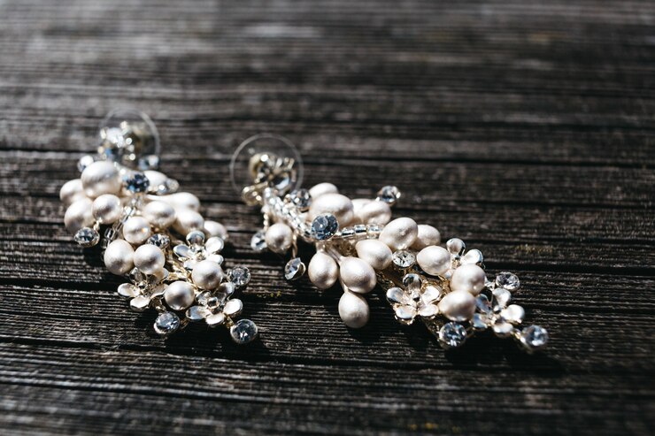 Rani pearl cluster earrings